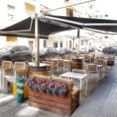 Restaurante mencanta en oliva terraza